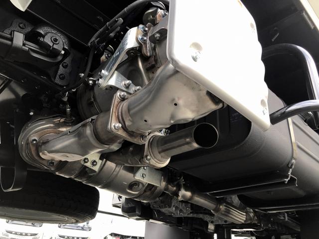 デュトロ 　ローダーダンプ　新明和工業製　３．７トン積載　ワイド　１１尺ミドル　高床　道板兼用リヤゲート　スライド用ラジコン付　角底ボディ　アドブルー不要（55枚目）