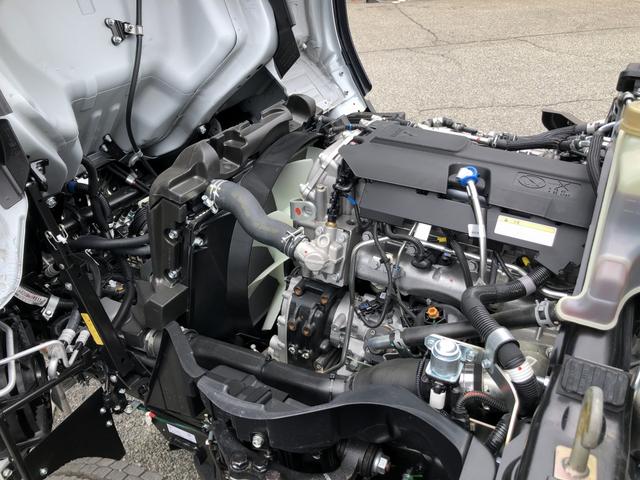 キャンター 　プレス式パッカー車　４．３ｍ３　新明和工業製　２．３ｔ積載　連続積込　汚水タンク付　標準幅　リヤシャッター式扉　１５０馬力　準中型７．５ｔ免許（11枚目）