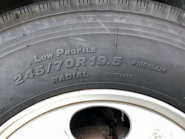 ヒノレンジャー 　増トン　救助工作車　消防車　モリタ製　Ｗキャブ　５人乗り　４ＷＤ　タダノ製３段クレーン付　前後ウインチ付　投光器　貫通式収納　ワイド角足アウトリガ（59枚目）