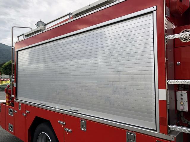 ヒノレンジャー 　増トン　救助工作車　消防車　モリタ製　Ｗキャブ　５人乗り　４ＷＤ　タダノ製３段クレーン付　前後ウインチ付　投光器　貫通式収納　ワイド角足アウトリガ（69枚目）