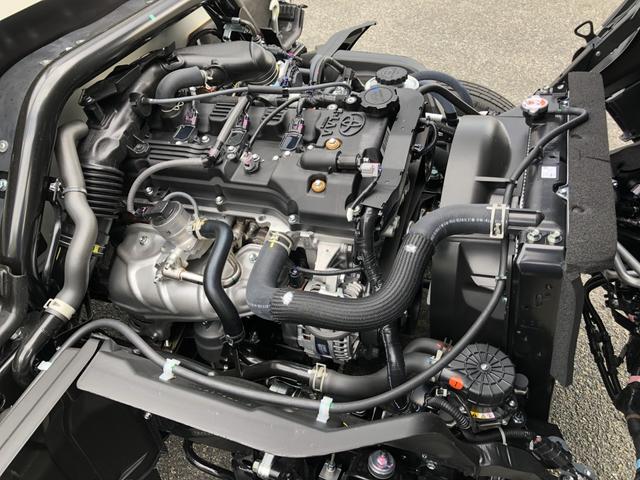 ダイナトラック 　平ボディ　１２５０ｋｇ積載　４ナンバー　ガソリン車　３．１ｍボディ　Ｗタイヤ　標準幅　１０尺　低床ジャストロー　木製あおり３方開（11枚目）