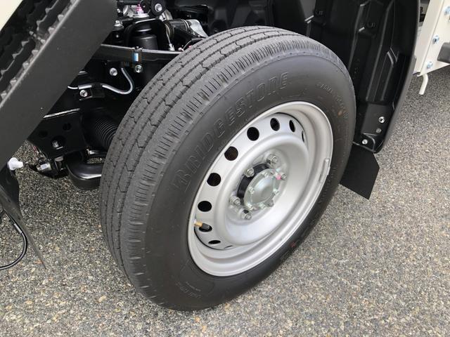 ダイナトラック 　平ボディ　１２５０ｋｇ積載　４ナンバー　ガソリン車　３．１ｍボディ　Ｗタイヤ　標準幅　１０尺　低床ジャストロー　木製あおり３方開（69枚目）