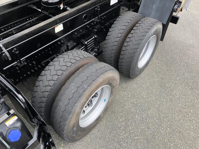 プロフィア 　土砂ダンプ　８．１トン積載　極東開発工業製　電動コボレーン付　３軸２デフ　ベッド付　５．１ｍボディ　角底一方開　７速ＭＴ　４１０馬力（64枚目）