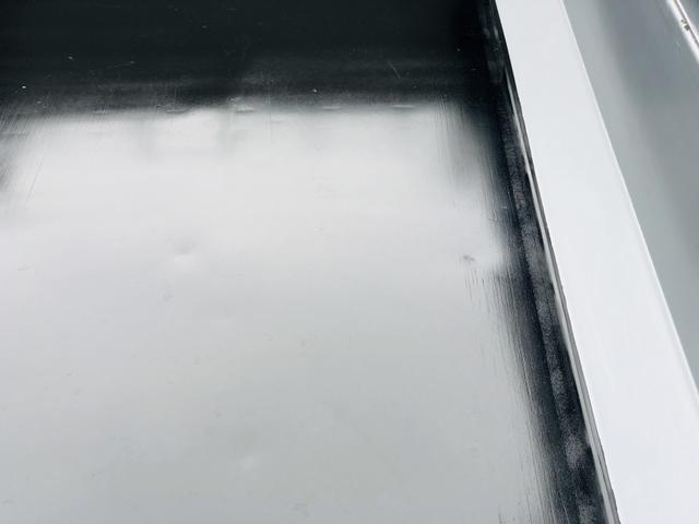 プロフィア 　土砂ダンプ　８．１トン積載　極東開発工業製　電動コボレーン付　３軸２デフ　ベッド付　５．１ｍボディ　角底一方開　７速ＭＴ　４１０馬力（76枚目）