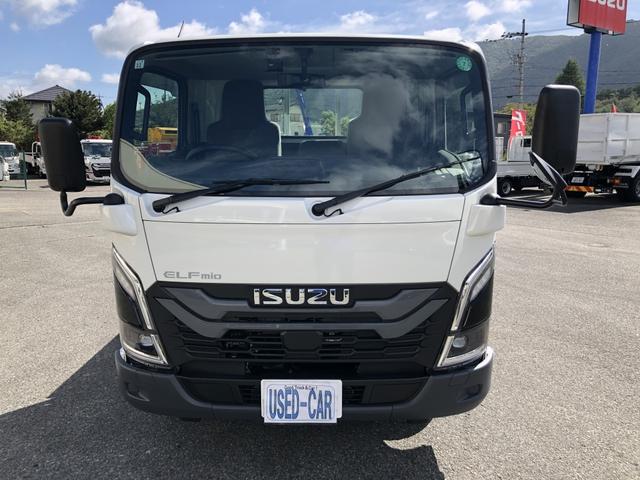 エルフトラック  エルフミオ 平ボディ 移動販売車ベース 1.3トン積載 3.1mボディ AT車 4ナンバー 標準幅 10尺 低床 木製あおり3方開 120馬力(5枚目)