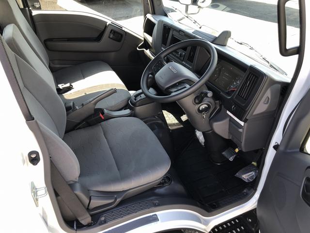 エルフトラック  エルフミオ 平ボディ 移動販売車ベース 1.3トン積載 3.1mボディ AT車 4ナンバー 標準幅 10尺 低床 木製あおり3方開 120馬力(9枚目)