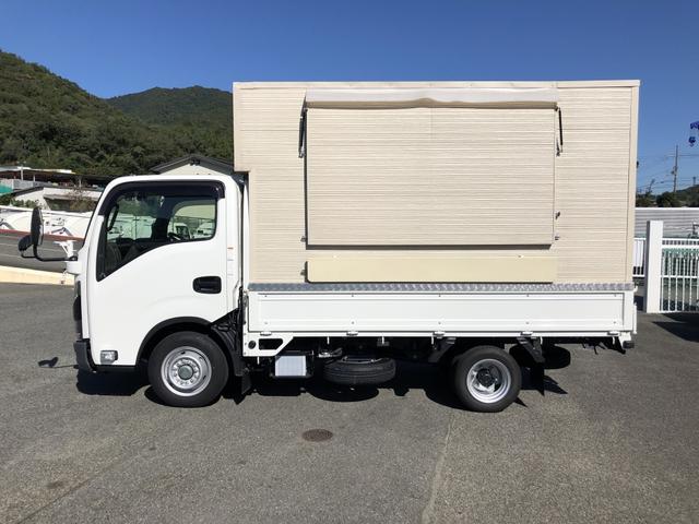 エルフトラック  エルフミオ 平ボディ 移動販売車ベース 1.3トン積載 3.1mボディ AT車 4ナンバー 標準幅 10尺 低床 木製あおり3方開 120馬力(18枚目)