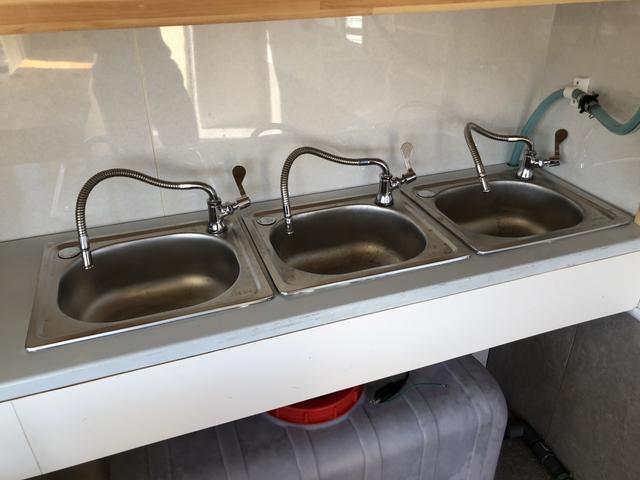 エルフトラック  エルフミオ 平ボディ 移動販売車ベース 1.3トン積載 3.1mボディ AT車 4ナンバー 標準幅 10尺 低床 木製あおり3方開 120馬力(24枚目)