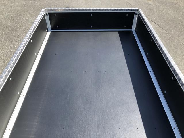 エルフトラック  エルフミオ 平ボディ 移動販売車ベース 1.3トン積載 3.1mボディ AT車 4ナンバー 標準幅 10尺 低床 木製あおり3方開 120馬力(30枚目)