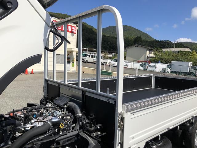 エルフトラック  エルフミオ 平ボディ 移動販売車ベース 1.3トン積載 3.1mボディ AT車 4ナンバー 標準幅 10尺 低床 木製あおり3方開 120馬力(39枚目)