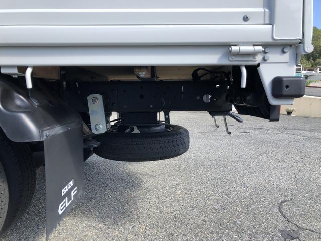 エルフトラック  エルフミオ 平ボディ 移動販売車ベース 1.3トン積載 3.1mボディ AT車 4ナンバー 標準幅 10尺 低床 木製あおり3方開 120馬力(43枚目)