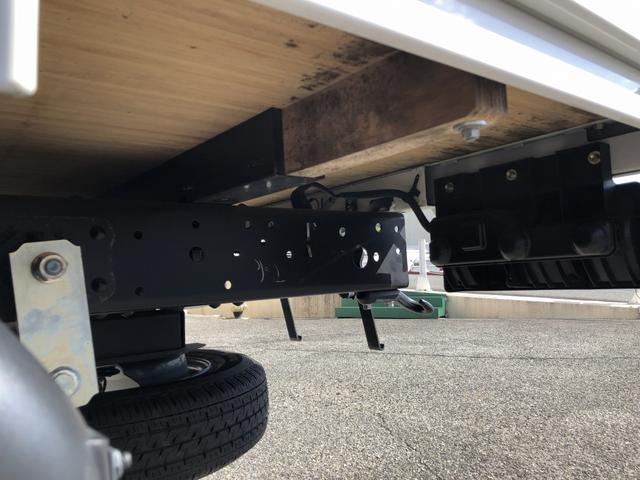 エルフトラック  エルフミオ 平ボディ 移動販売車ベース 1.3トン積載 3.1mボディ AT車 4ナンバー 標準幅 10尺 低床 木製あおり3方開 120馬力(47枚目)