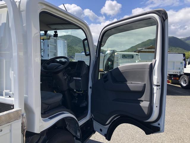 エルフトラック  エルフミオ 平ボディ 移動販売車ベース 1.3トン積載 3.1mボディ AT車 4ナンバー 標準幅 10尺 低床 木製あおり3方開 120馬力(62枚目)