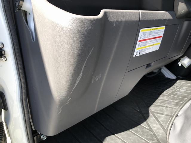 エルフトラック  エルフミオ 平ボディ 移動販売車ベース 1.3トン積載 3.1mボディ AT車 4ナンバー 標準幅 10尺 低床 木製あおり3方開 120馬力(65枚目)