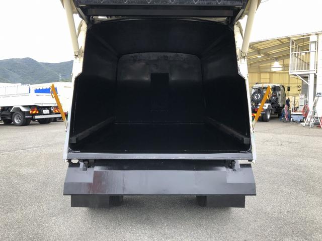 エルフトラック プレス式パッカー車 8.4m3 新明和工業製 2550kg積載 セミATスムーサーEx 連続積込 汚水タンク付 ワイド幅 ロング(8枚目)