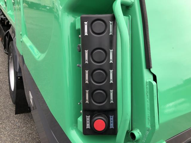 エルフトラック プレス式パッカー車 8.4m3 新明和工業製 2550kg積載 セミATスムーサーEx 連続積込 汚水タンク付 ワイド幅 ロング(13枚目)