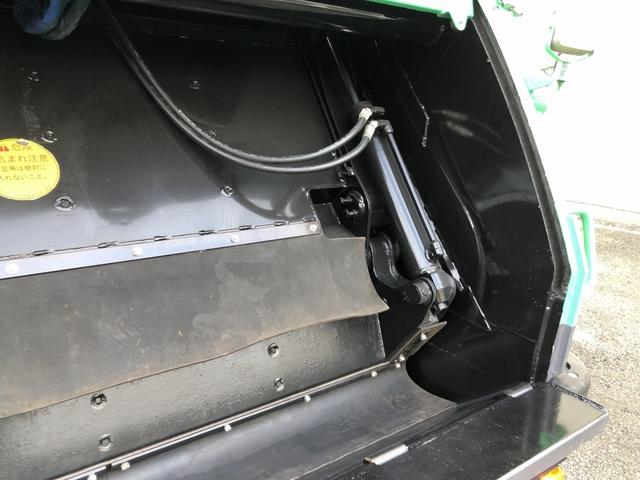 エルフトラック プレス式パッカー車 8.4m3 新明和工業製 2550kg積載 セミATスムーサーEx 連続積込 汚水タンク付 ワイド幅 ロング(18枚目)