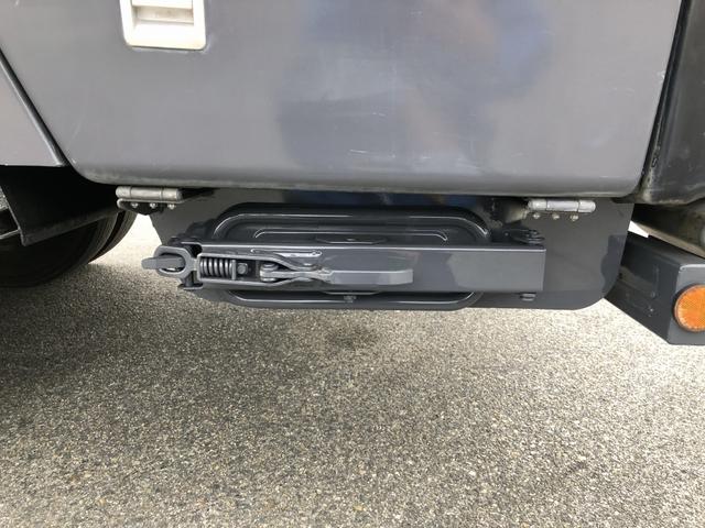 エルフトラック プレス式パッカー車 8.4m3 新明和工業製 2550kg積載 セミATスムーサーEx 連続積込 汚水タンク付 ワイド幅 ロング(31枚目)