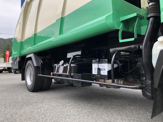 エルフトラック プレス式パッカー車 8.4m3 新明和工業製 2550kg積載 セミATスムーサーEx 連続積込 汚水タンク付 ワイド幅 ロング(49枚目)