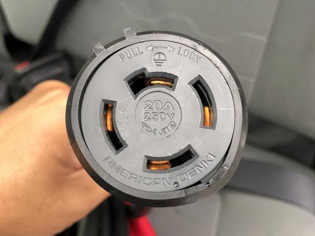 エルフトラック 中温冷凍車 -5℃設定 東プレ製 スタンバイ機能付 左右スライドドア リヤ3枚観音式扉 標準幅 11尺ミドル 全低床 2t積載 AT車(18枚目)