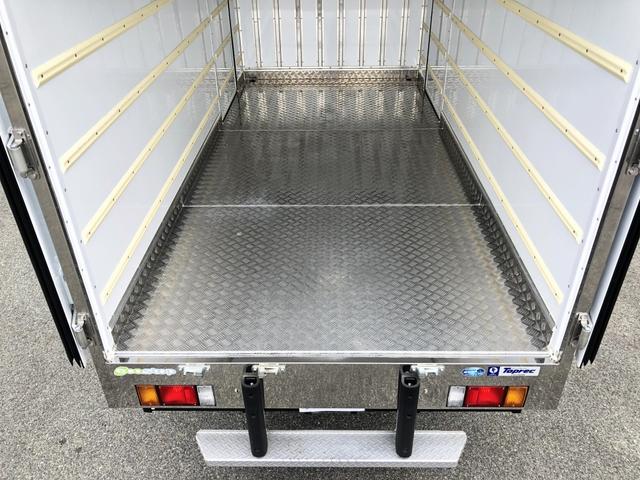 エルフトラック 中温冷凍車 -5℃設定 東プレ製 スタンバイ機能付 左右スライドドア リヤ3枚観音式扉 標準幅 11尺ミドル 全低床 2t積載 AT車(25枚目)