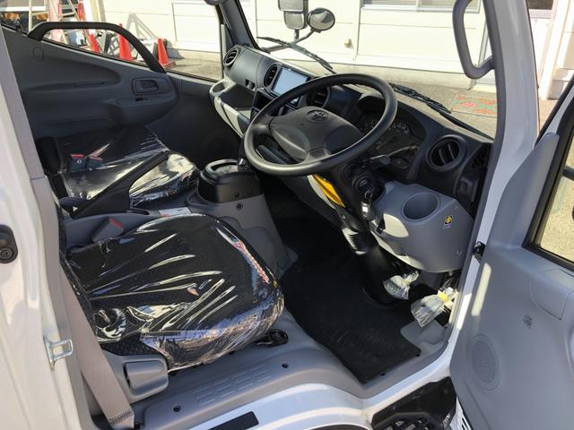 ダイナトラック 平ボディ 1.6トン積載 AT 4ナンバー 標準幅 10尺 全低床 床縞鋼板張り 木製あおり3方開 144馬力 軽油 準中型5t免許対応(8枚目)