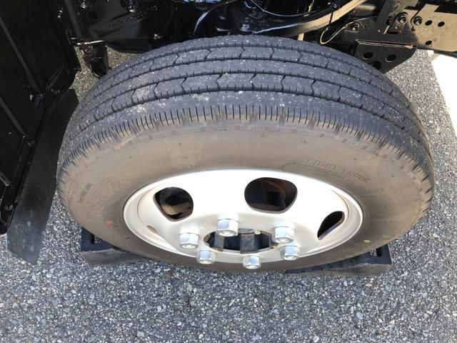 ダイナトラック 平ボディ 1.6トン積載 AT 4ナンバー 標準幅 10尺 全低床 床縞鋼板張り 木製あおり3方開 144馬力 軽油 準中型5t免許対応(71枚目)