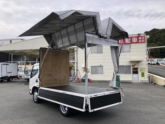 デュトロ 幌ウイング ワンタッチ幌 3トン積載 萩原ボデー製 標準幅 10尺 全低床 木製あおり3方開 床板張り アドブルー不要 136馬力(2枚目)