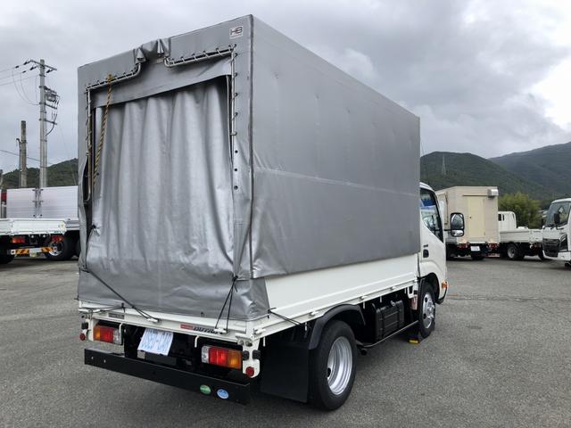 デュトロ 幌ウイング ワンタッチ幌 3トン積載 萩原ボデー製 標準幅 10尺 全低床 木製あおり3方開 床板張り アドブルー不要 136馬力(4枚目)