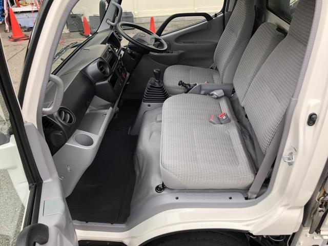 デュトロ 幌ウイング ワンタッチ幌 3トン積載 萩原ボデー製 標準幅 10尺 全低床 木製あおり3方開 床板張り アドブルー不要 136馬力(50枚目)