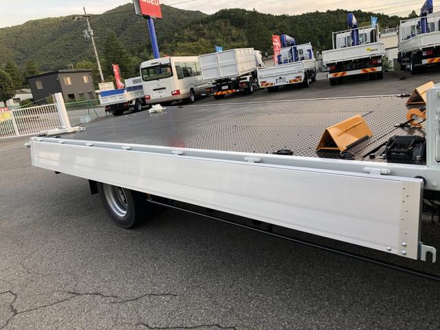 キャンター 一般型積載車 3850kg積載 ユニックキャリア 一般型 セーフティローダー ウインチ付 ワイド ボディ長5.1m 床縞鋼板張り 手動式リヤゲート(5枚目)