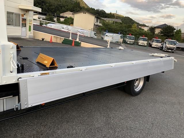 キャンター 一般型積載車 3850kg積載 ユニックキャリア 一般型 セーフティローダー ウインチ付 ワイド ボディ長5.1m 床縞鋼板張り 手動式リヤゲート(6枚目)