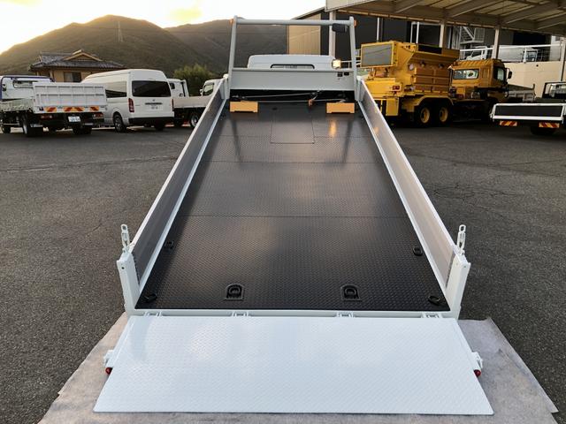 キャンター 一般型積載車 3850kg積載 ユニックキャリア 一般型 セーフティローダー ウインチ付 ワイド ボディ長5.1m 床縞鋼板張り 手動式リヤゲート(14枚目)