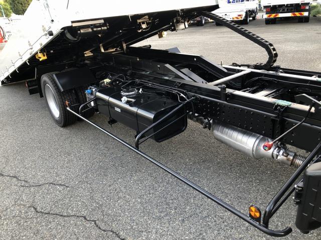 キャンター 一般型積載車 3850kg積載 ユニックキャリア 一般型 セーフティローダー ウインチ付 ワイド ボディ長5.1m 床縞鋼板張り 手動式リヤゲート(39枚目)