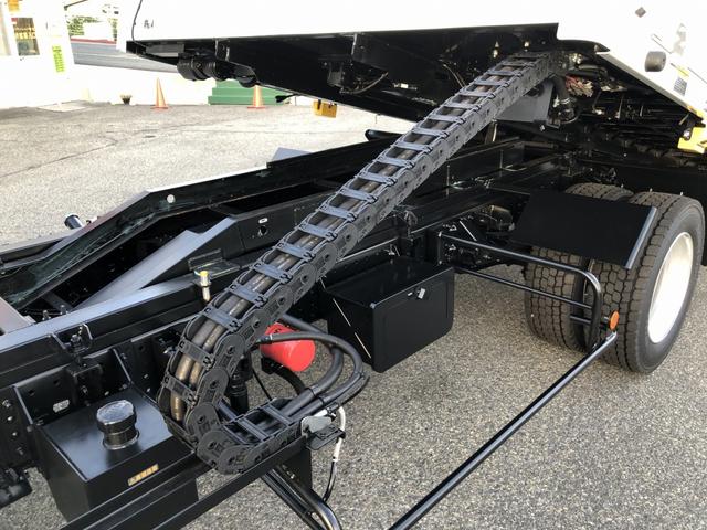 キャンター 一般型積載車 3850kg積載 ユニックキャリア 一般型 セーフティローダー ウインチ付 ワイド ボディ長5.1m 床縞鋼板張り 手動式リヤゲート(41枚目)