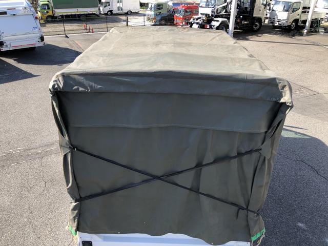 アトラストラック Wキャブ 平ボディ 新明和垂直パワーゲート付 6人乗り 1550kg積載 標準幅 10尺 低床 4ナンバー 5速MT 脱着式幌付(5枚目)