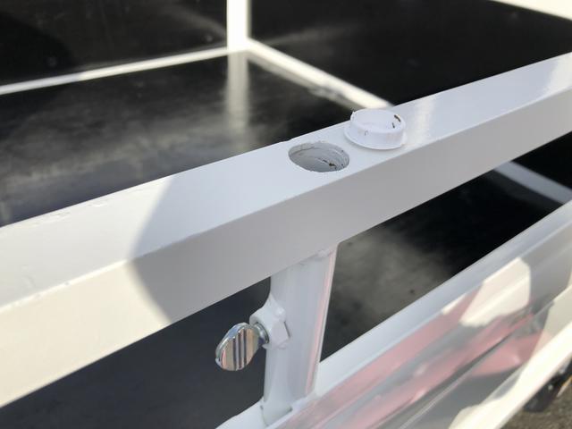 アトラストラック Wキャブ 平ボディ 新明和垂直パワーゲート付 6人乗り 1550kg積載 標準幅 10尺 低床 4ナンバー 5速MT 脱着式幌付(6枚目)