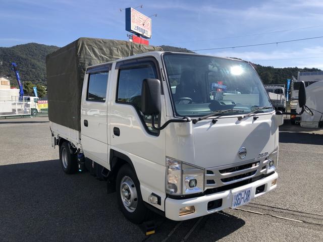 アトラストラック Wキャブ 平ボディ 新明和垂直パワーゲート付 6人乗り 1550kg積載 標準幅 10尺 低床 4ナンバー 5速MT 脱着式幌付(15枚目)