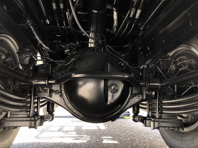 デュトロ 回転ダンプ式パッカー車 4.7m3 極東開発工業製 2トン積載 連続積込 汚水タンク付 標準幅 10尺規格 6速MT アドブルー不要 150馬力(10枚目)