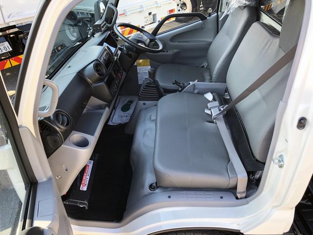 デュトロ 回転ダンプ式パッカー車 4.7m3 極東開発工業製 2トン積載 連続積込 汚水タンク付 標準幅 10尺規格 6速MT アドブルー不要 150馬力(61枚目)