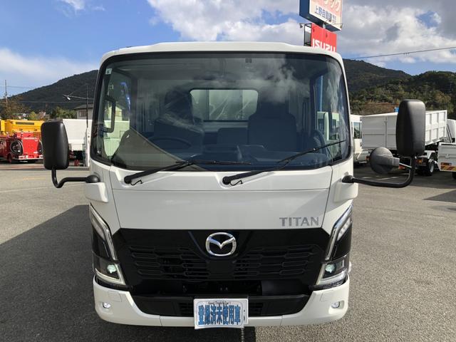 タイタントラック 平ボディ 3t積載 エルフOEM 標準幅 ロング 高床 木製あおり3方開 ボディ長4.3 床板張り あおり開閉補助装置 6速MT(5枚目)