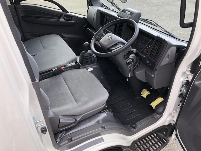 タイタントラック 平ボディ 3t積載 エルフOEM 標準幅 ロング 高床 木製あおり3方開 ボディ長4.3 床板張り あおり開閉補助装置 6速MT(9枚目)