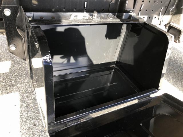 タイタントラック 平ボディ 3t積載 エルフOEM 標準幅 ロング 高床 木製あおり3方開 ボディ長4.3 床板張り あおり開閉補助装置 6速MT(33枚目)