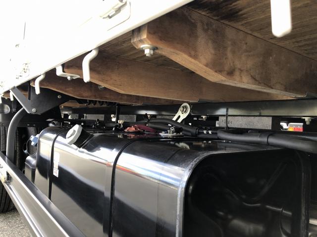 タイタントラック 平ボディ 3t積載 エルフOEM 標準幅 ロング 高床 木製あおり3方開 ボディ長4.3 床板張り あおり開閉補助装置 6速MT(34枚目)