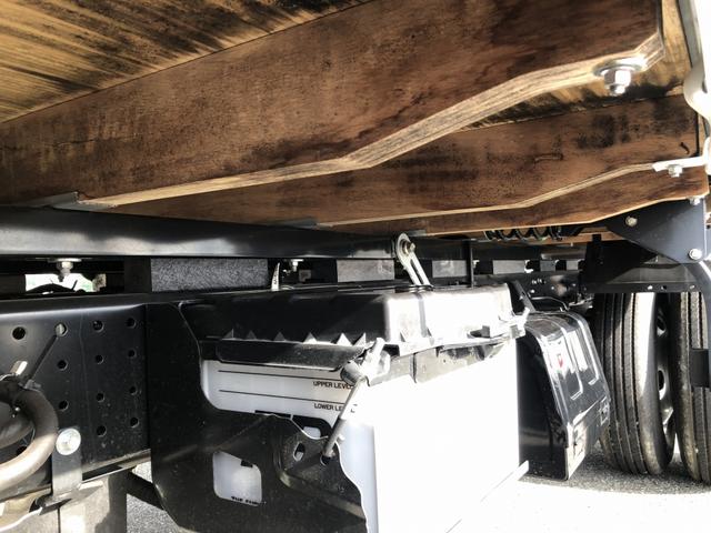 タイタントラック 平ボディ 3t積載 エルフOEM 標準幅 ロング 高床 木製あおり3方開 ボディ長4.3 床板張り あおり開閉補助装置 6速MT(36枚目)