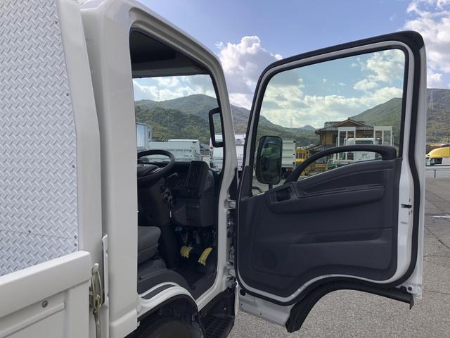 タイタントラック 平ボディ 3t積載 エルフOEM 標準幅 ロング 高床 木製あおり3方開 ボディ長4.3 床板張り あおり開閉補助装置 6速MT(65枚目)