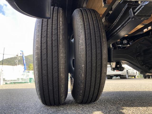 タイタントラック 平ボディ 3t積載 エルフOEM 標準幅 ロング 高床 木製あおり3方開 ボディ長4.3 床板張り あおり開閉補助装置 6速MT(68枚目)