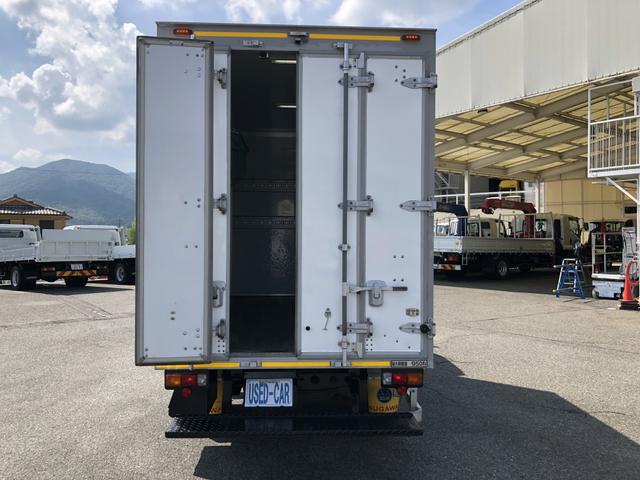 ダイナトラック パネルバン 保冷仕様 フルタイム4WD 950kg積載 須河車体 標準幅 10尺 全低床 リヤ4枚観音式扉 床板張り ラッシング2段(26枚目)