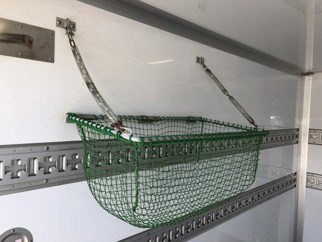 ダイナトラック パネルバン 保冷仕様 フルタイム4WD 950kg積載 須河車体 標準幅 10尺 全低床 リヤ4枚観音式扉 床板張り ラッシング2段(33枚目)