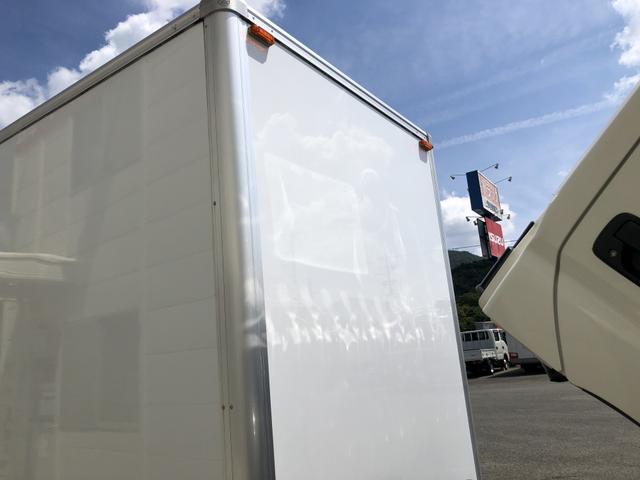 ダイナトラック パネルバン 保冷仕様 フルタイム4WD 950kg積載 須河車体 標準幅 10尺 全低床 リヤ4枚観音式扉 床板張り ラッシング2段(35枚目)